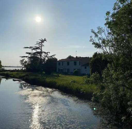 Marais Poitevins Le Grand Sablon Ouest Vix (Vendee)